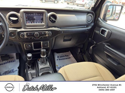 2022 Jeep Gladiator Willys Sport