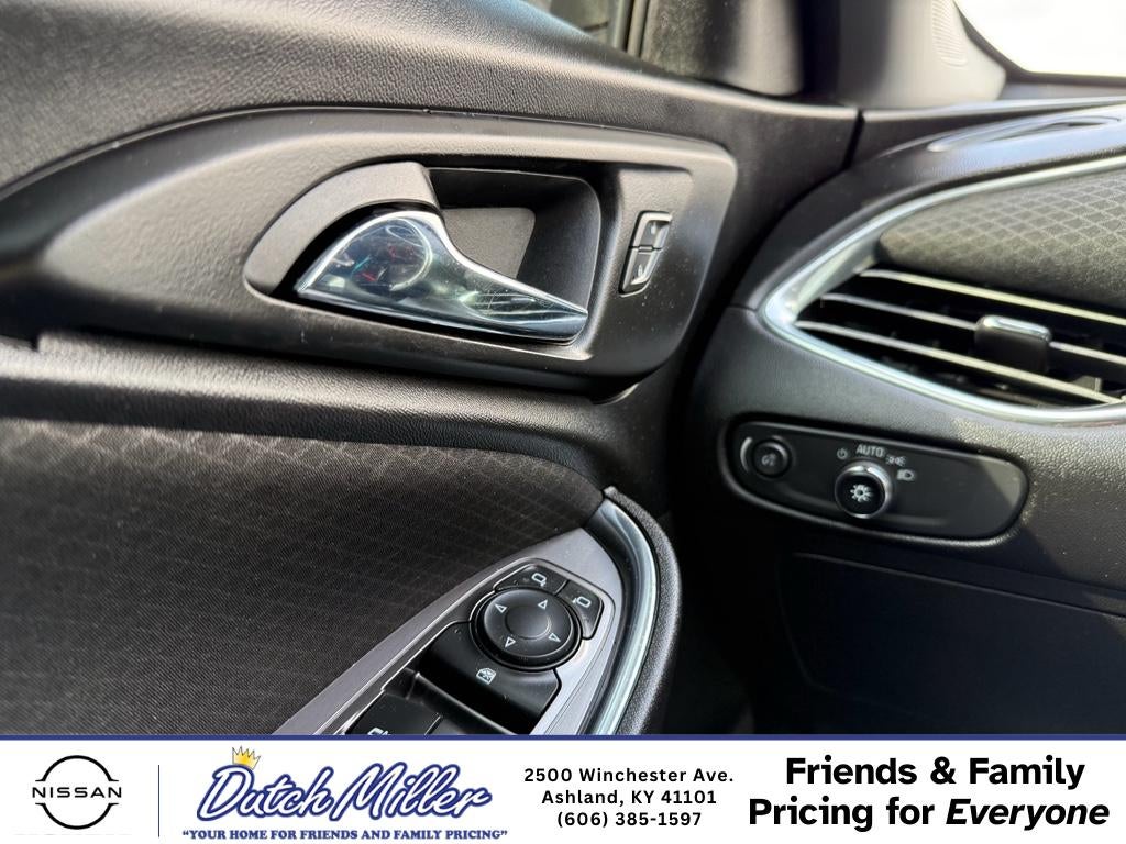 2017 Chevrolet Malibu LT