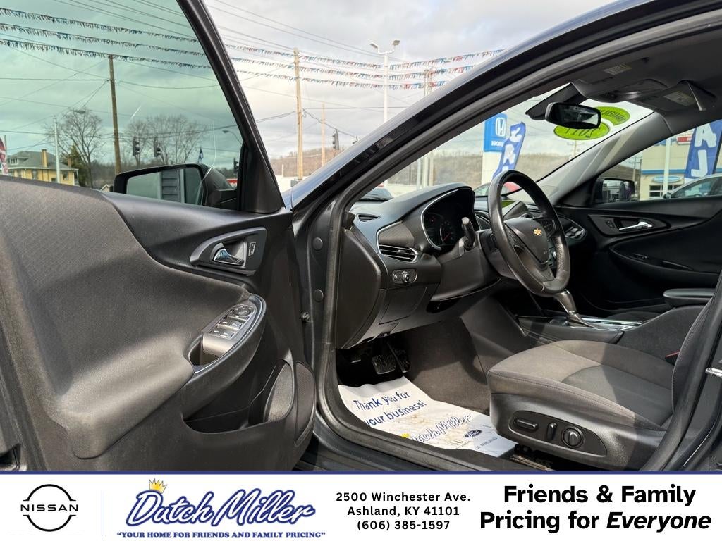 2017 Chevrolet Malibu LT