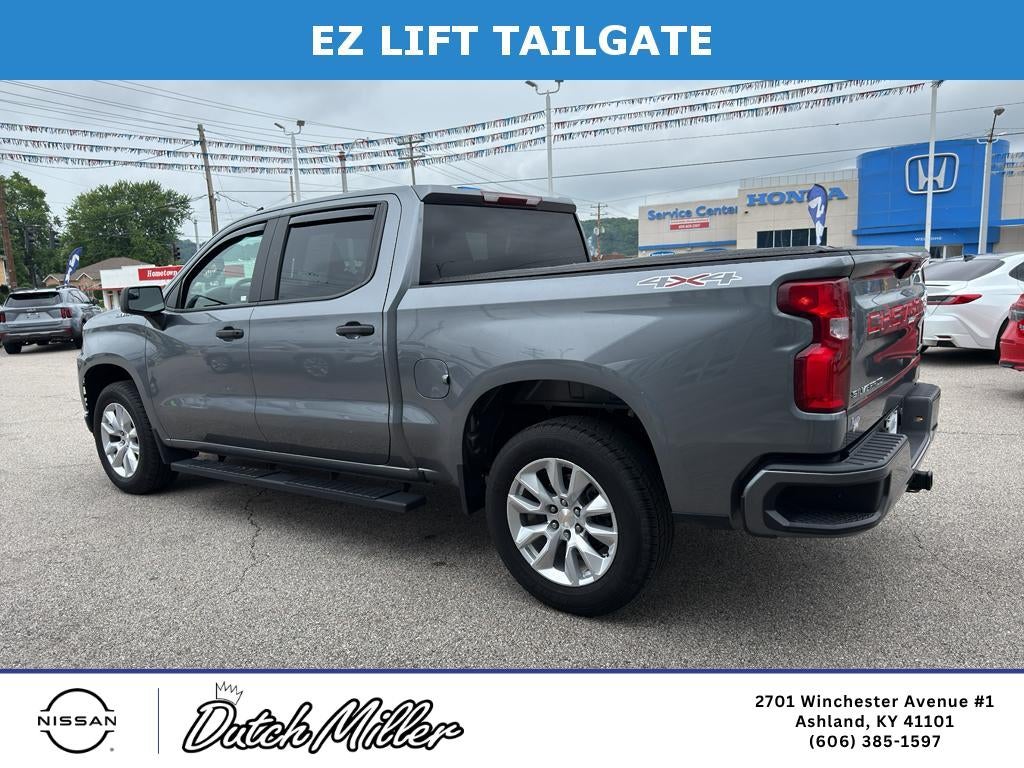 2022 Chevrolet Silverado Custom