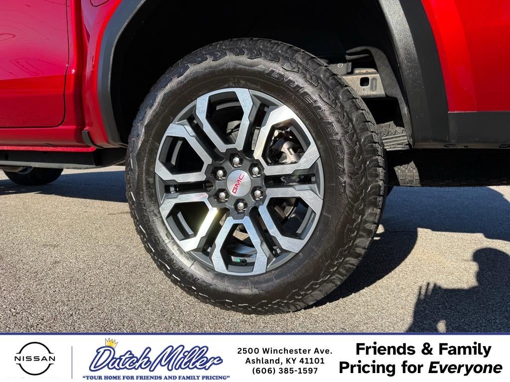 2024 GMC Canyon 4WD AT4