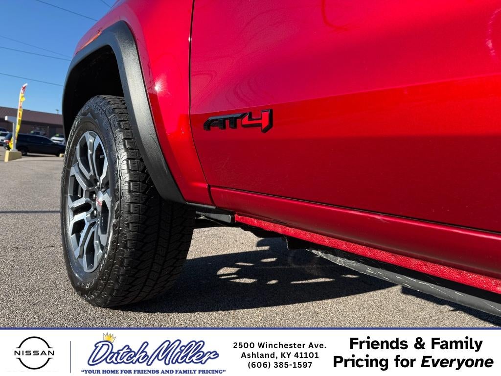 2024 GMC Canyon 4WD AT4