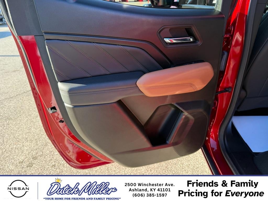 2024 GMC Canyon 4WD AT4