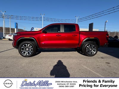2024 GMC Canyon 4WD AT4