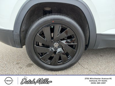 2024 Volkswagen Atlas Cross Sport 2.0T SE w/Technology