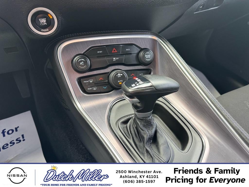 2016 Dodge Challenger SXT