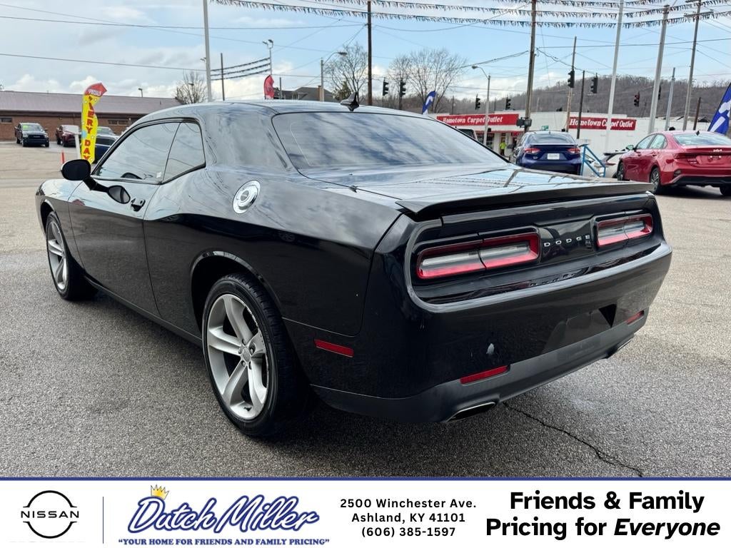 2016 Dodge Challenger SXT