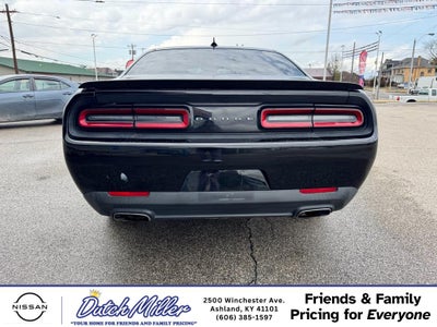 2016 Dodge Challenger SXT