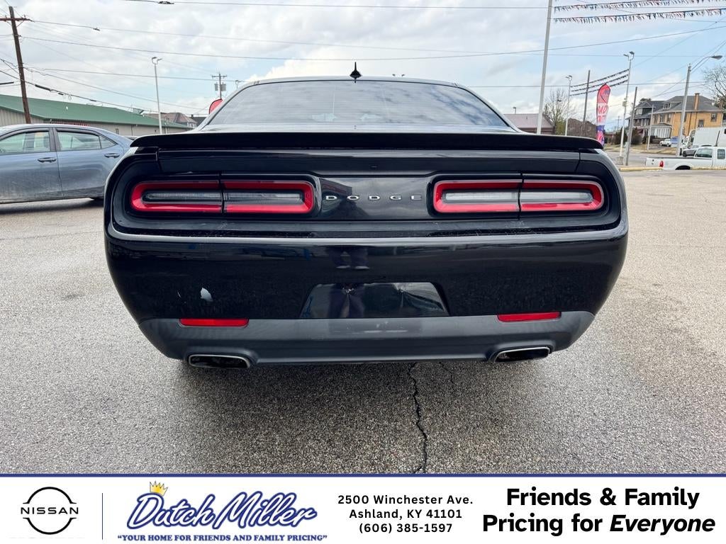 2016 Dodge Challenger SXT