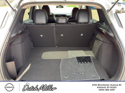 2025 Nissan Kicks SR