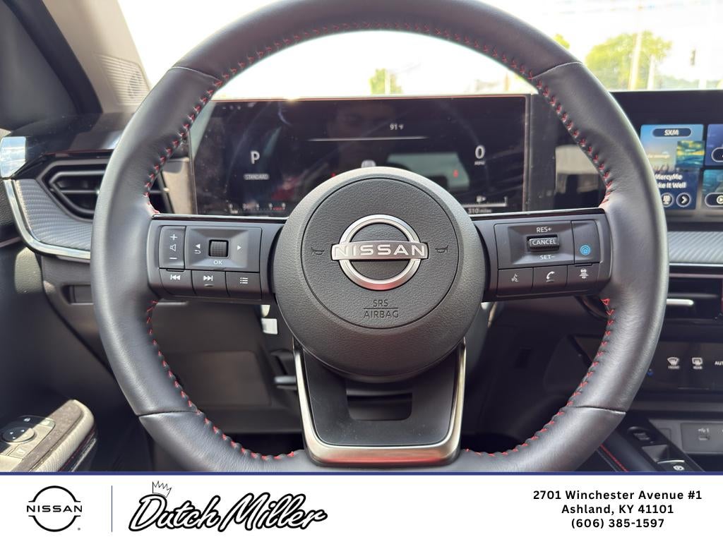 2025 Nissan Kicks SR