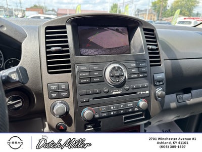 2012 Nissan Pathfinder LE