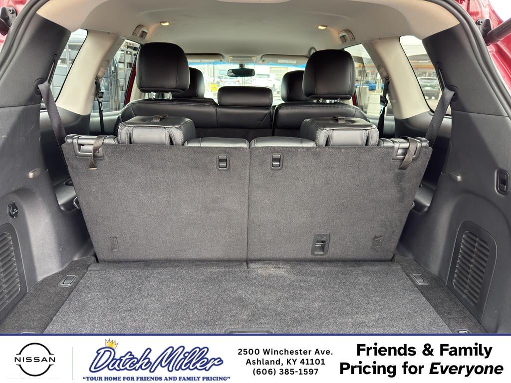 2016 Nissan Pathfinder SL