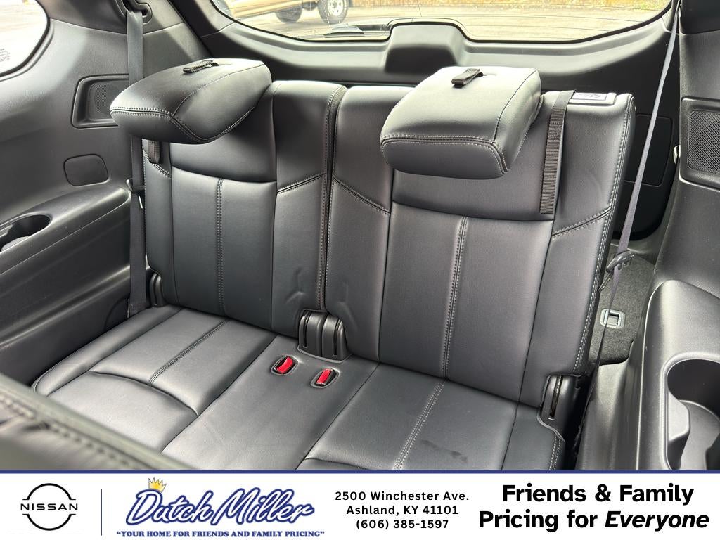 2016 Nissan Pathfinder SL