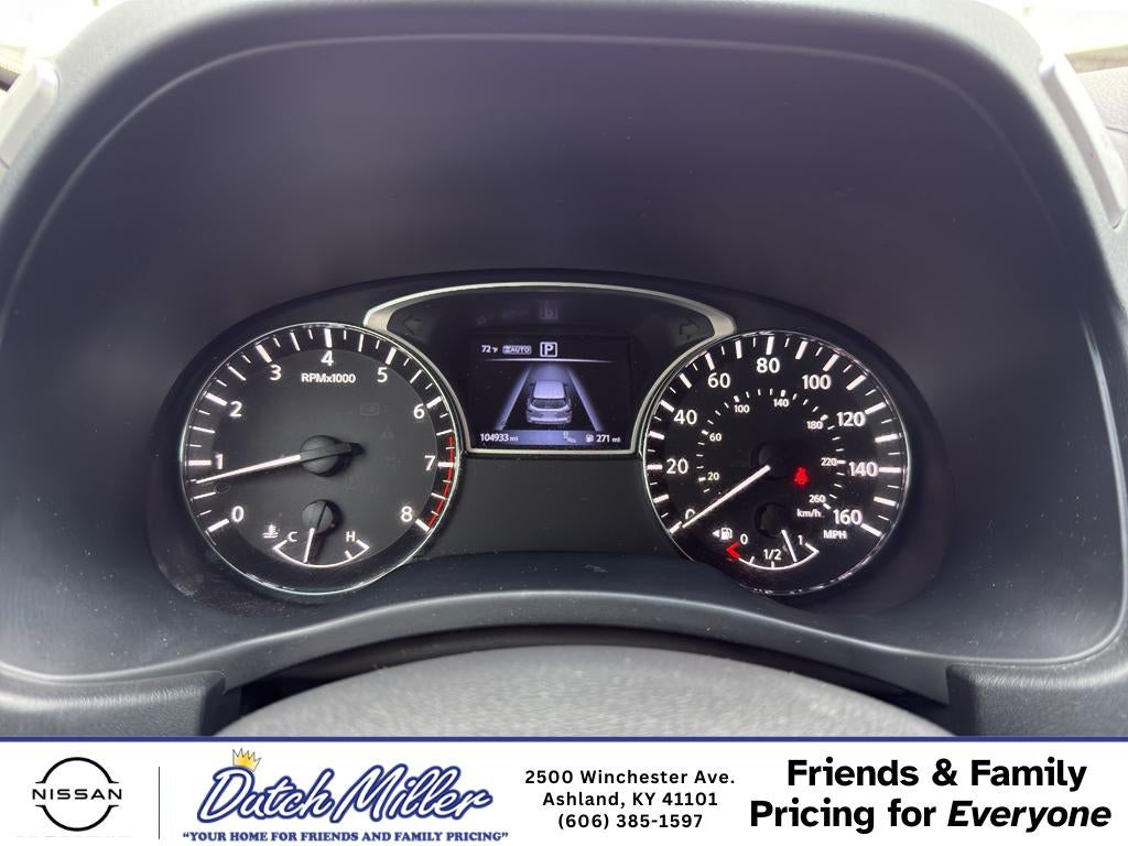2016 Nissan Pathfinder SL