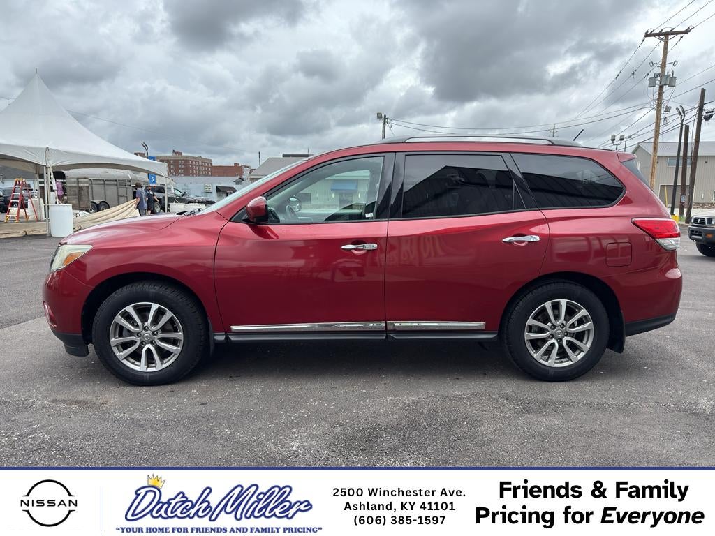 2016 Nissan Pathfinder SL