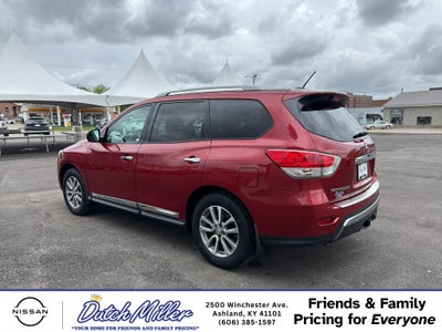 2016 Nissan Pathfinder SL