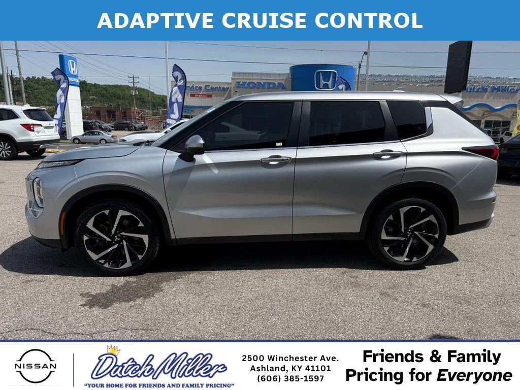 2022 Mitsubishi Outlander SE