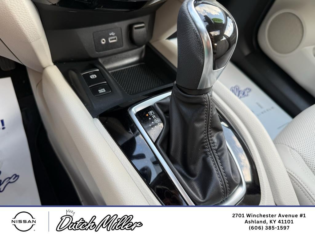 2022 Nissan Rogue Sport SL