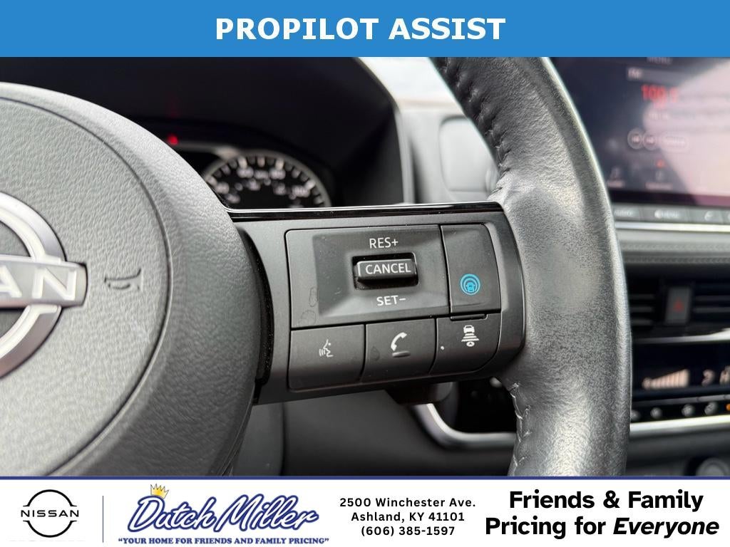 2022 Nissan Rogue SV