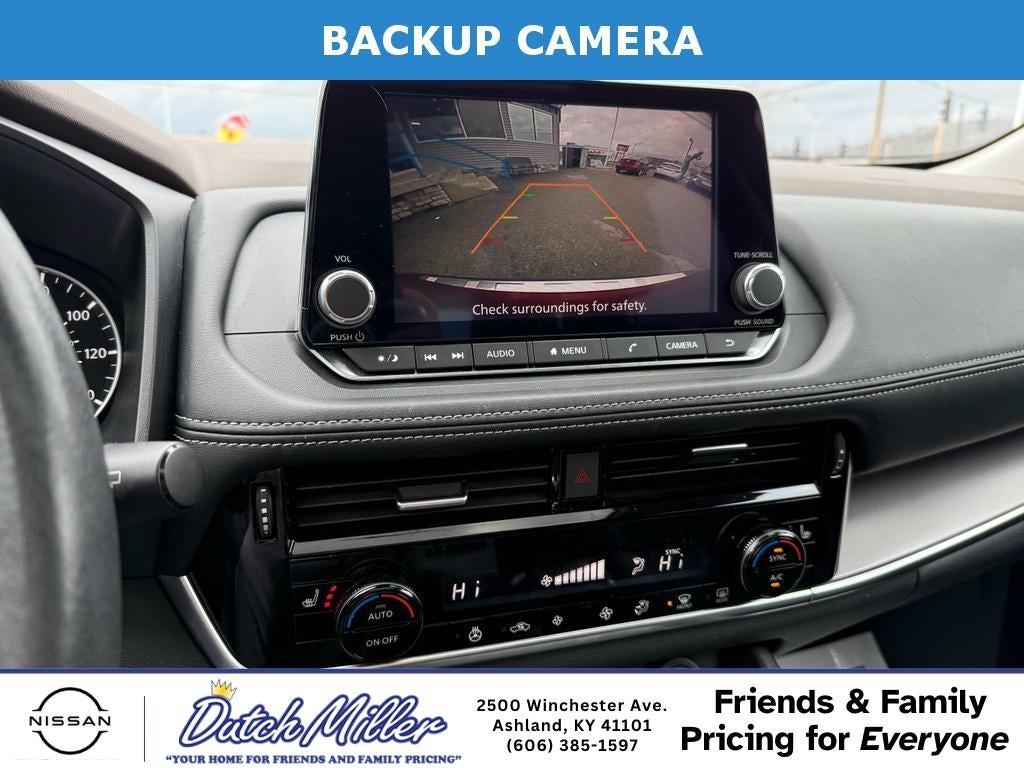 2022 Nissan Rogue SV