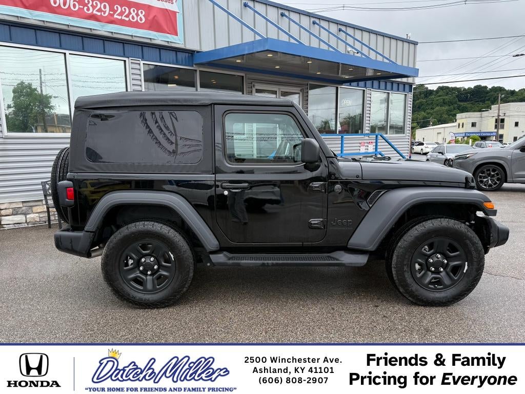 2025 Jeep Wrangler Sport