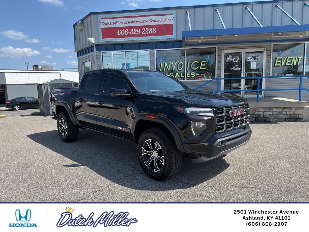 2024 GMC Canyon 4WD AT4