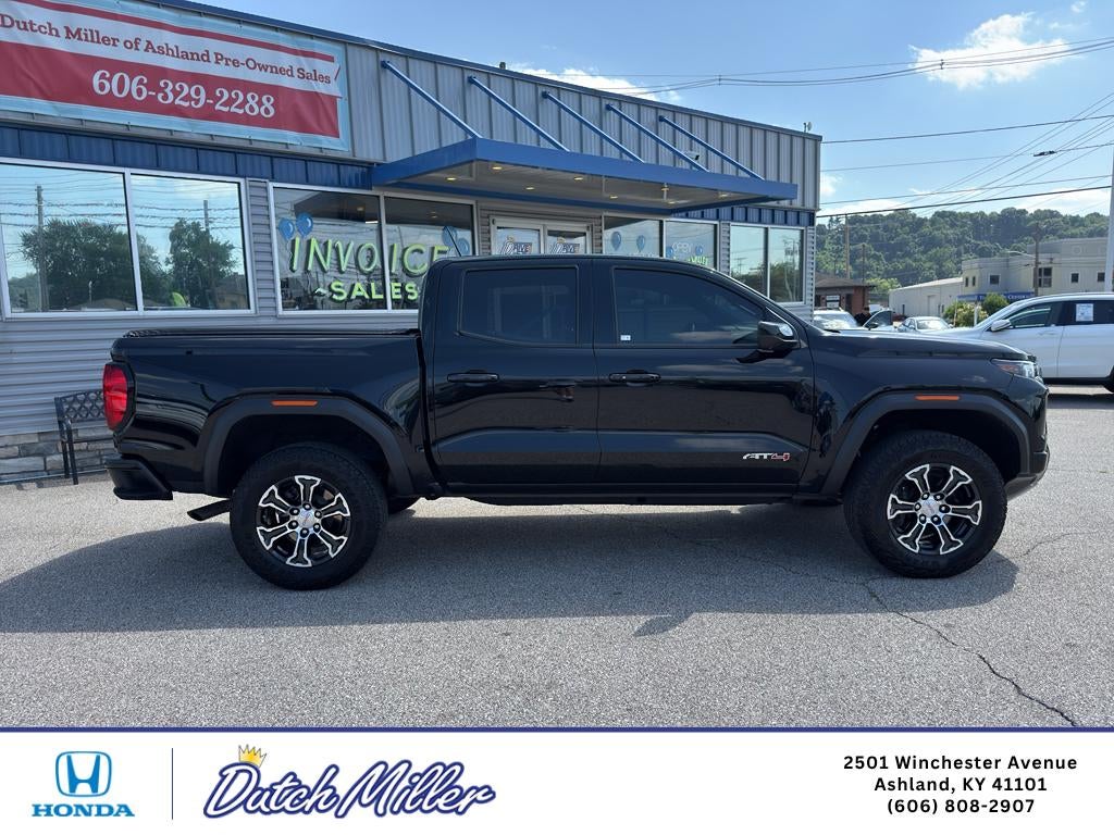 2024 GMC Canyon 4WD AT4