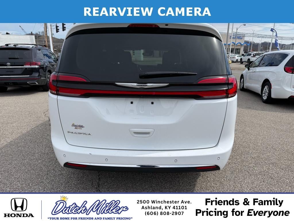 2024 Chrysler Pacifica Touring L