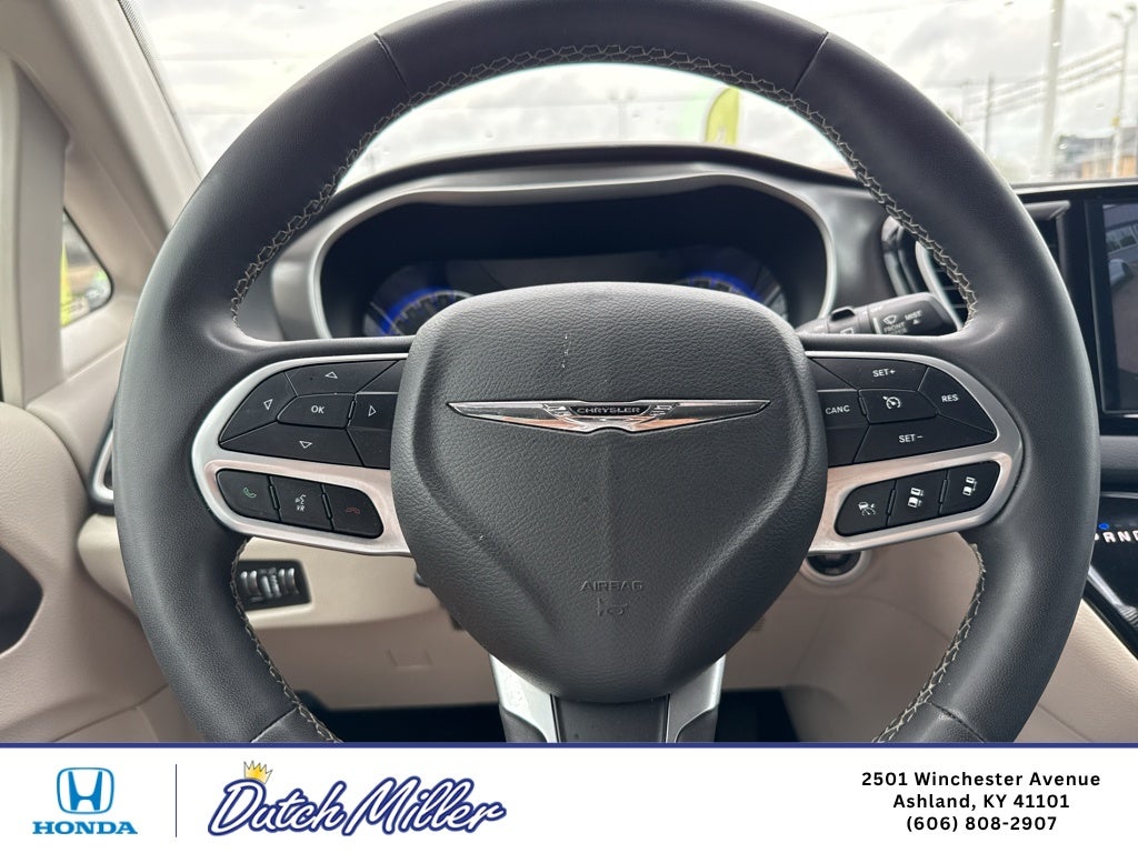 2024 Chrysler Pacifica Touring L