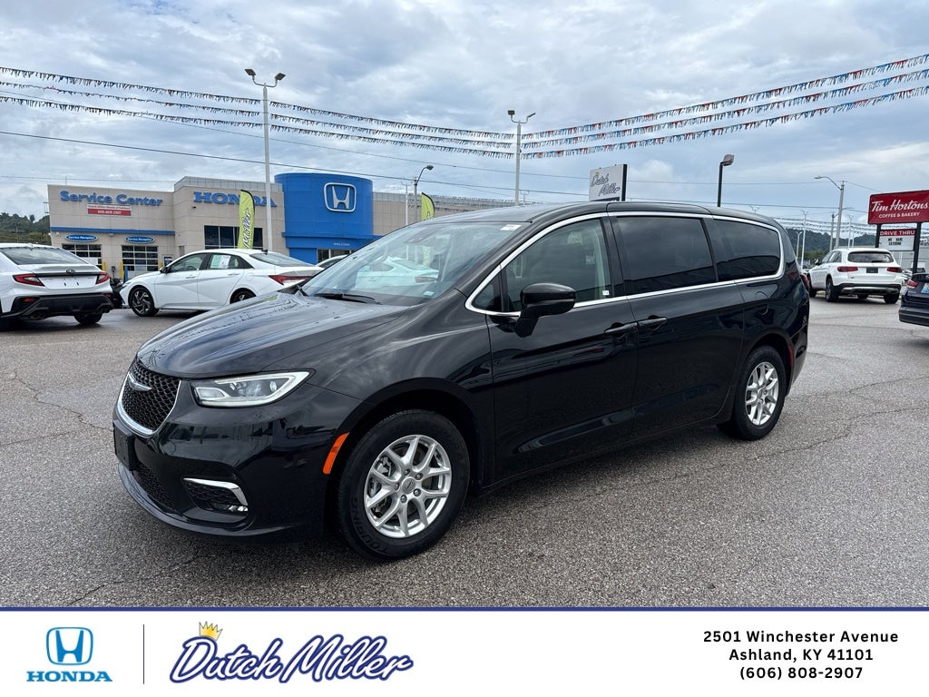 2024 Chrysler Pacifica Touring L