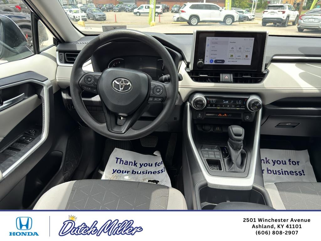2025 Toyota RAV4 XLE