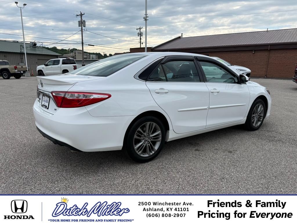 2017 Toyota Camry SE