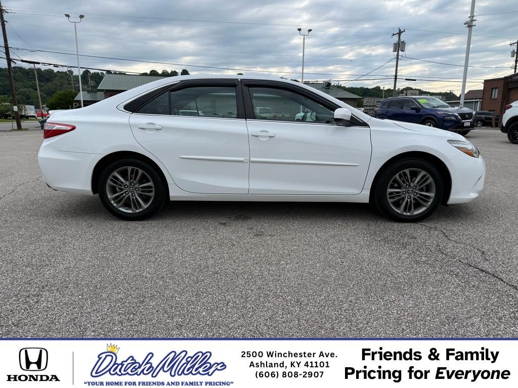 2017 Toyota Camry SE