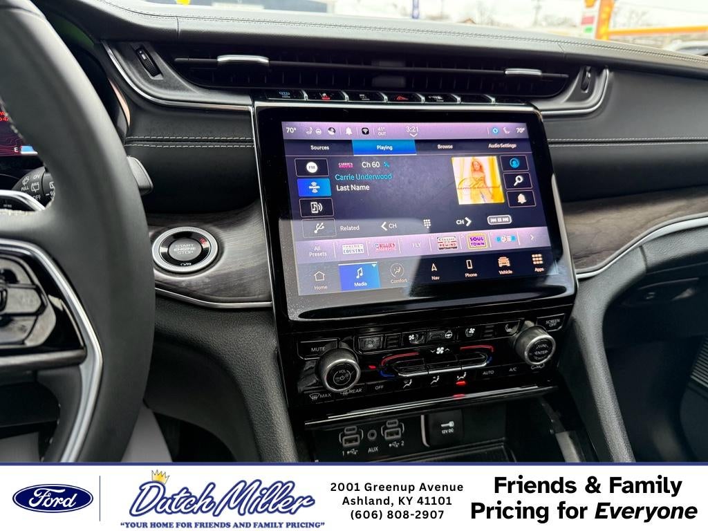 2022 Jeep Grand Cherokee 4xe Overland