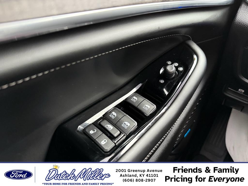 2022 Jeep Grand Cherokee 4xe Overland