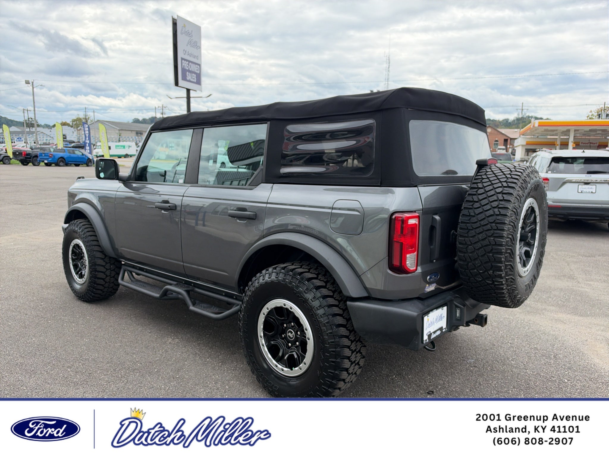 2022 Ford Bronco Base 4 Door 4x4