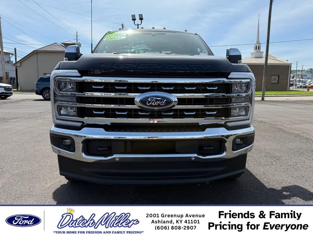 2025 Ford F-350 LARIAT