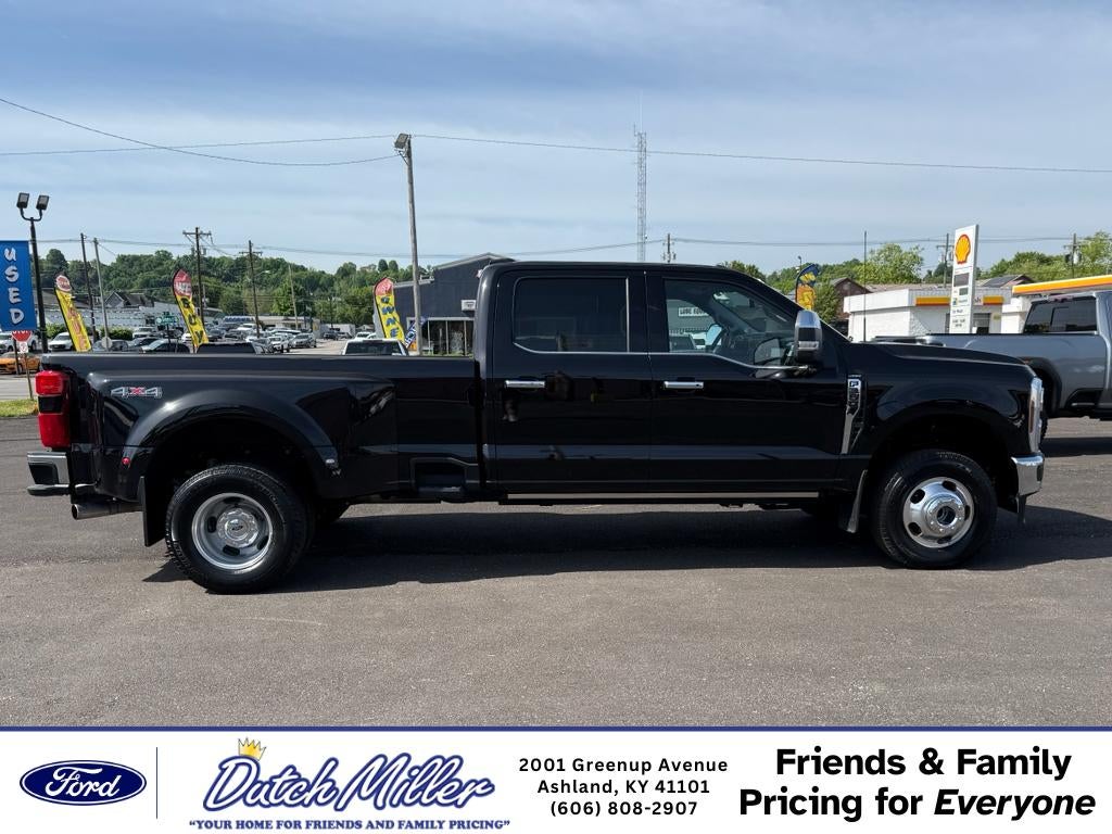 2025 Ford F-350 LARIAT