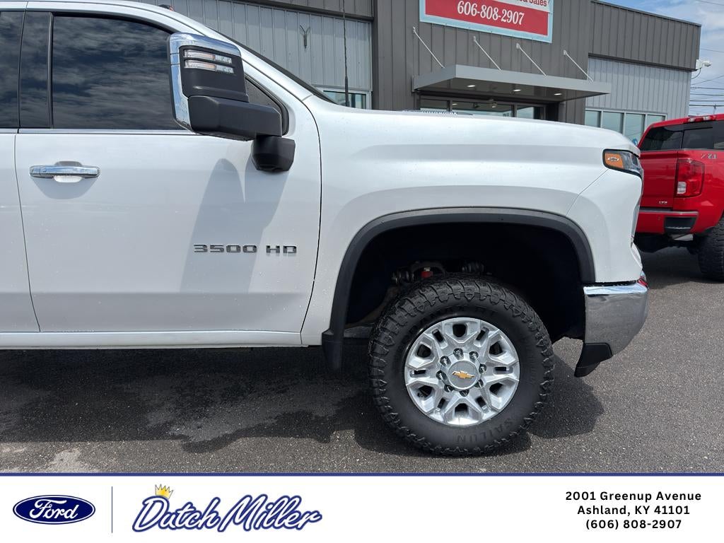 2024 Chevrolet Silverado LTZ