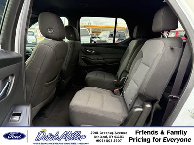 2022 Chevrolet Traverse LT Cloth