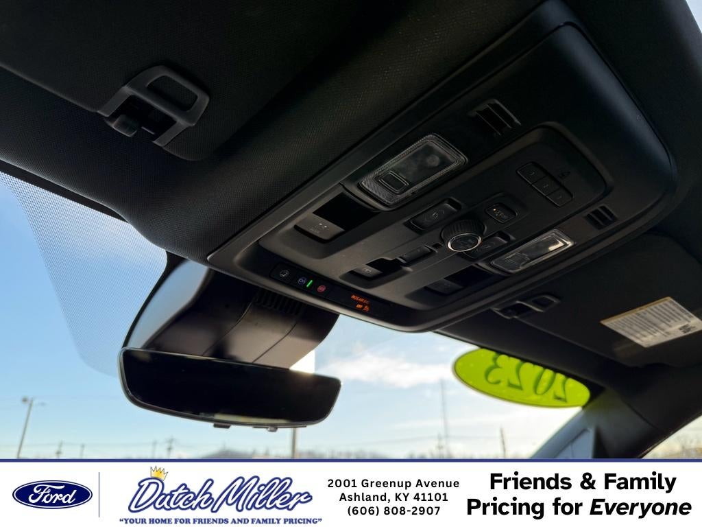 2023 Chevrolet Suburban High Country