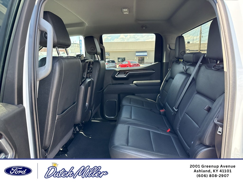 2025 GMC Sierra SLT