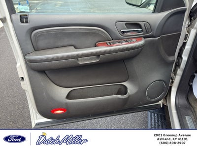 2008 Cadillac Escalade Base