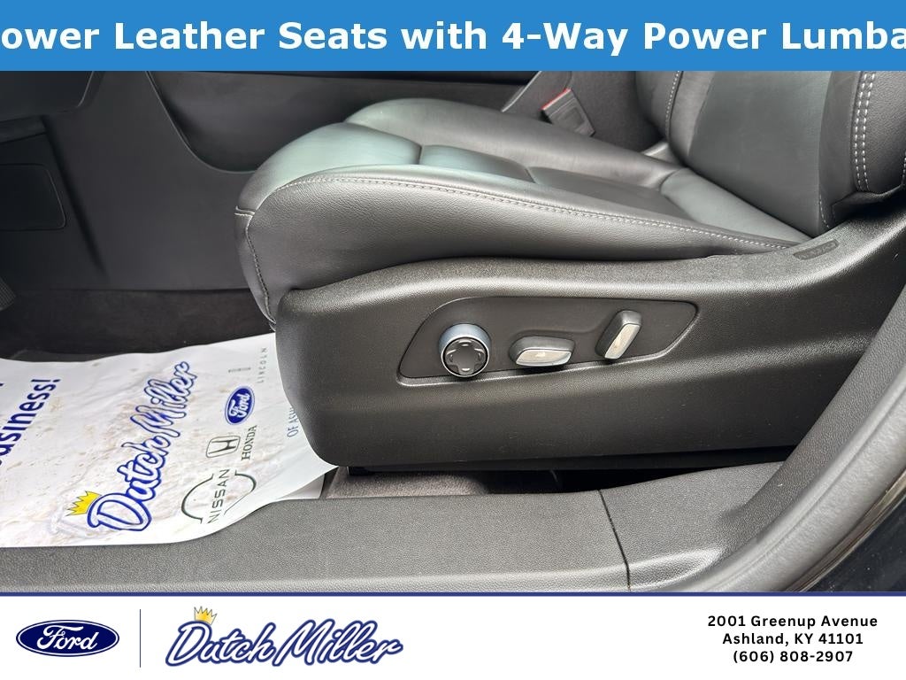 2025 Cadillac XT4 AWD Premium Luxury