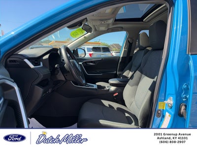 2021 Toyota RAV4 Hybrid XLE