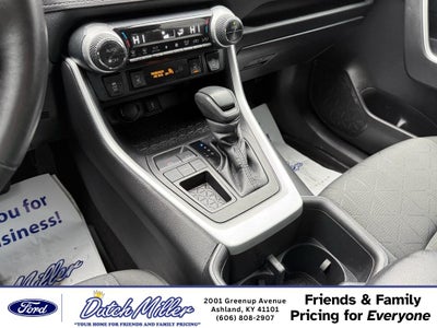 2022 Toyota RAV4 XLE