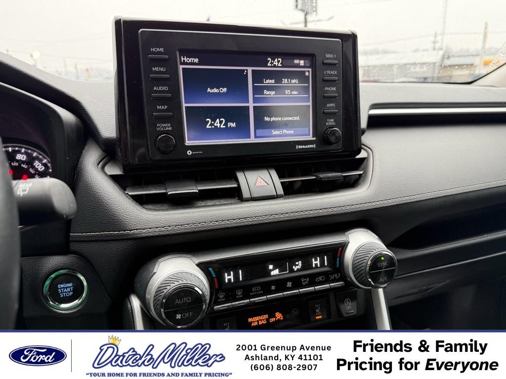 2022 Toyota RAV4 XLE