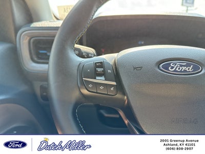 2025 Ford Maverick Lobo Standard