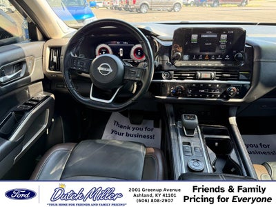 2023 Nissan Pathfinder Platinum